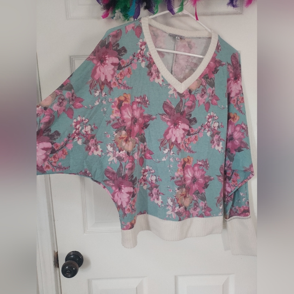 Bound to You Sage and Purple V-neck Dolman - Picture 2 of 3